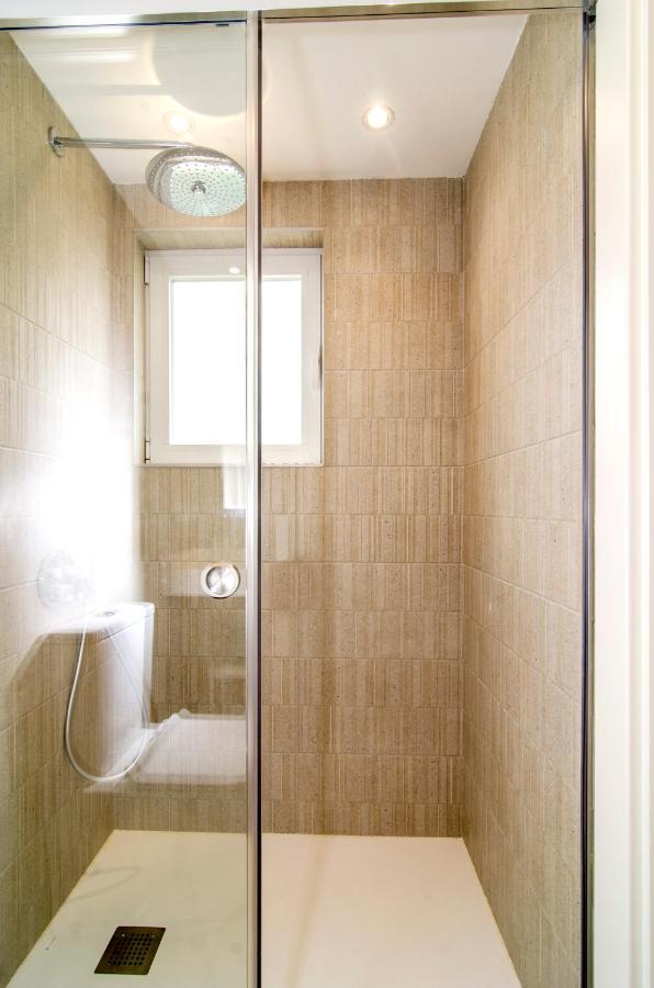 Sitges Spaces Oasis Suites- 4 Bedroom, 4 Ensuite Bathrooms, Terrace, Pool, Sitges Centre Dış mekan fotoğraf